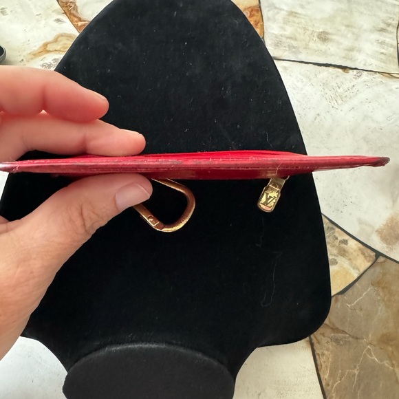 Louis Vuitton - Red Epi Coin Pouch - EUC - Picture 6 of 9